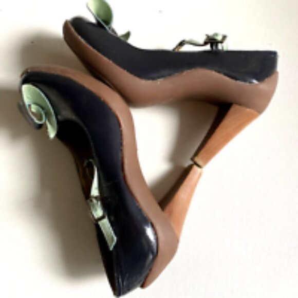 Canela by  Hush Puppies Navy Blue PAtent LEather Mary Jane Heels 38 - Picture 12 of 13